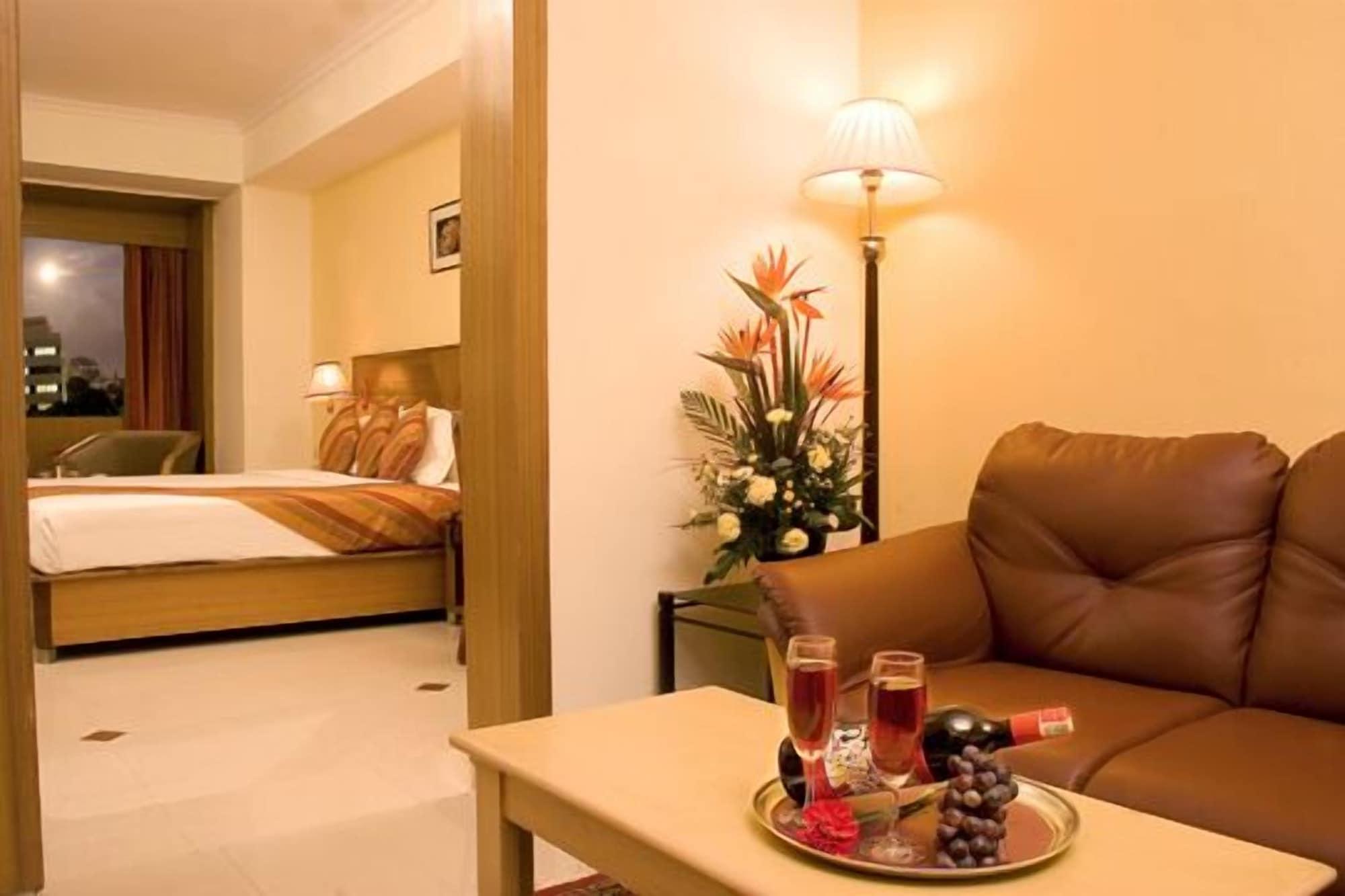 Ramanashree Brunton Hotel Bangalore Exterior foto