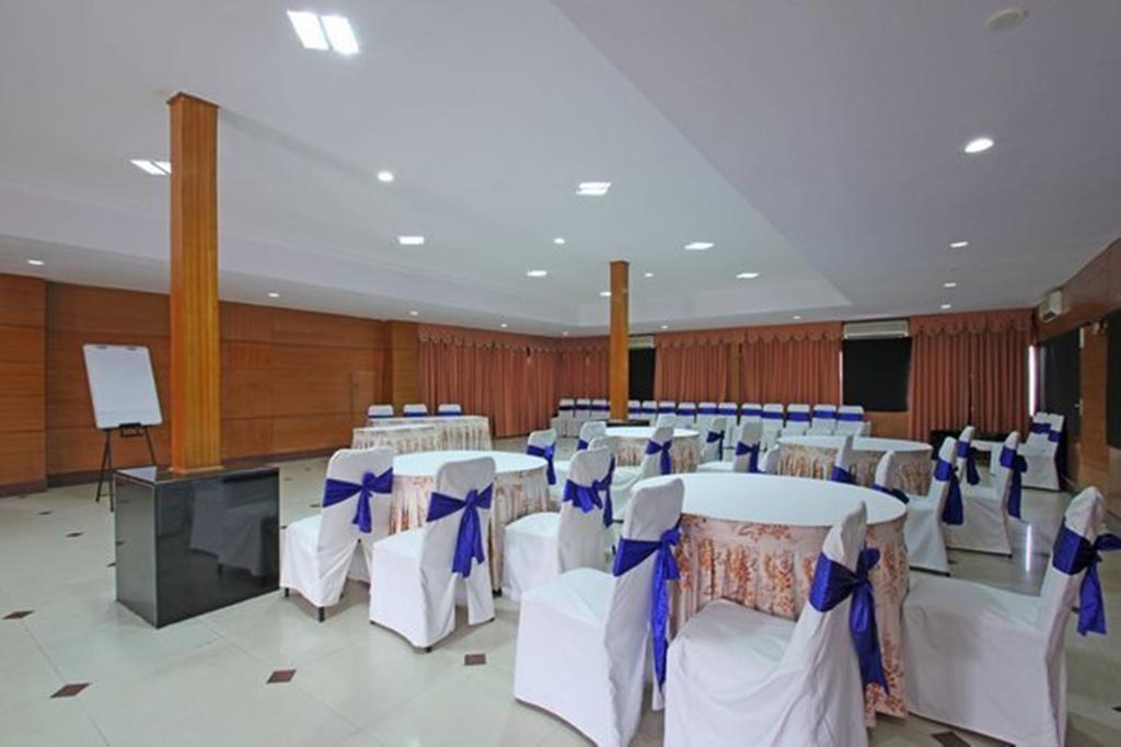 Ramanashree Brunton Hotel Bangalore Exterior foto