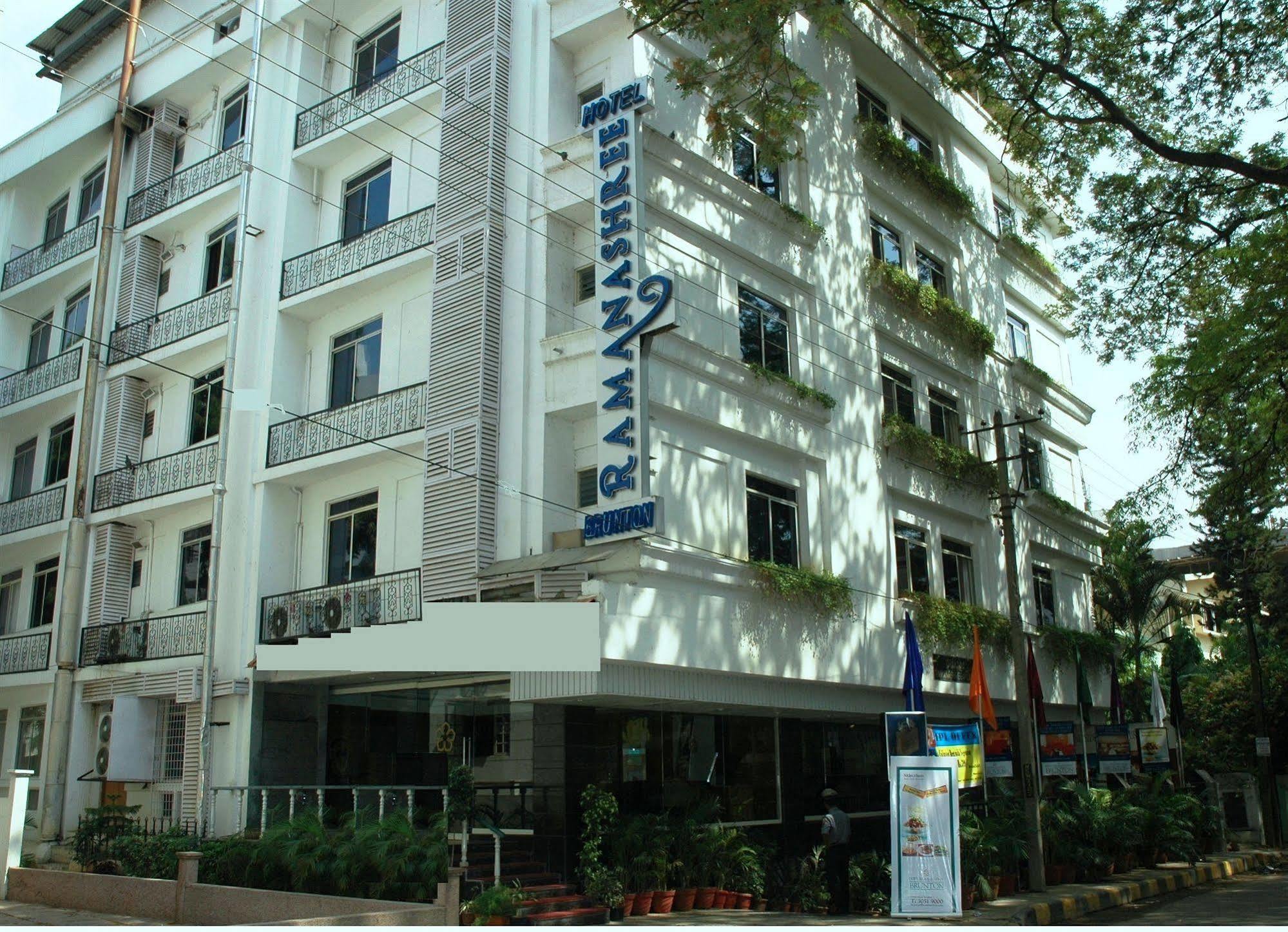 Ramanashree Brunton Hotel Bangalore Exterior foto